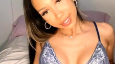 teenyaaliyah as promised a full length boob worship video