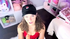 Amateur Webcam Teen Masturbates And Teases