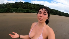 Close up MILF masturbation