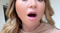 Lovely Blonde With Tight Pussy Masturbate Solo