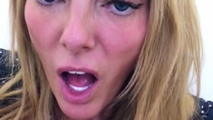 amateur blonde solo webcam
