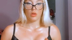 Cute Babe Solo Toys Online