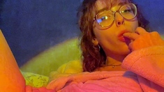 Hot Teen Chloe Toy Masturbates to Orgasm with her Wand