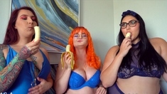 Amateur Threesome Hottie Brunette Blowjob