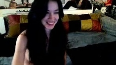 Amateur Webcam Teen Masturbates And Teases