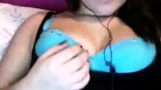 Nice Young Girl Show Tits